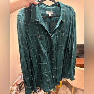 Ava & Viv Green Plaid Button Down Shirt
